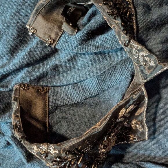 Club Monaco teal 💯 merino embellished collar sz xs - Picture 4 of 9